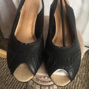 Coldwater Creek black leather slide on shoes